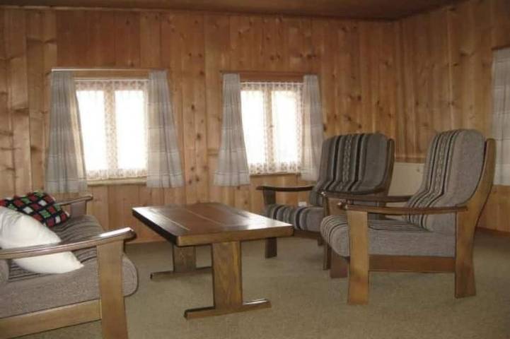 Ganze Wohnung, 3 1/2 Zimmer-Wohnung in Salouf, oberhalb Savogni in Surses, Oberhalbsteiner Alpen