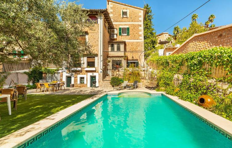 Acogedor apartamento con piscina a 100 m de Bella Vista in Fornalutx, Mallorca Oeste
