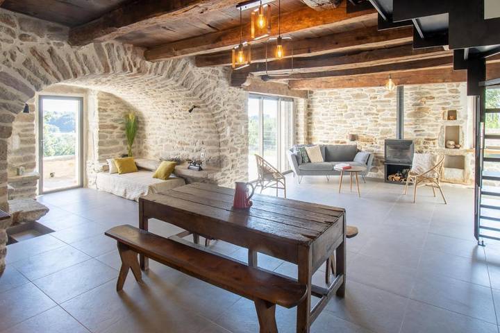 Location de vacances pour 5 personnes, avec vue et jardin à Colombiès - 2