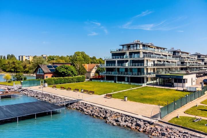 Ferieleilighet for 6 personer, med Balkong og Innsjøutsikt i Ungarn