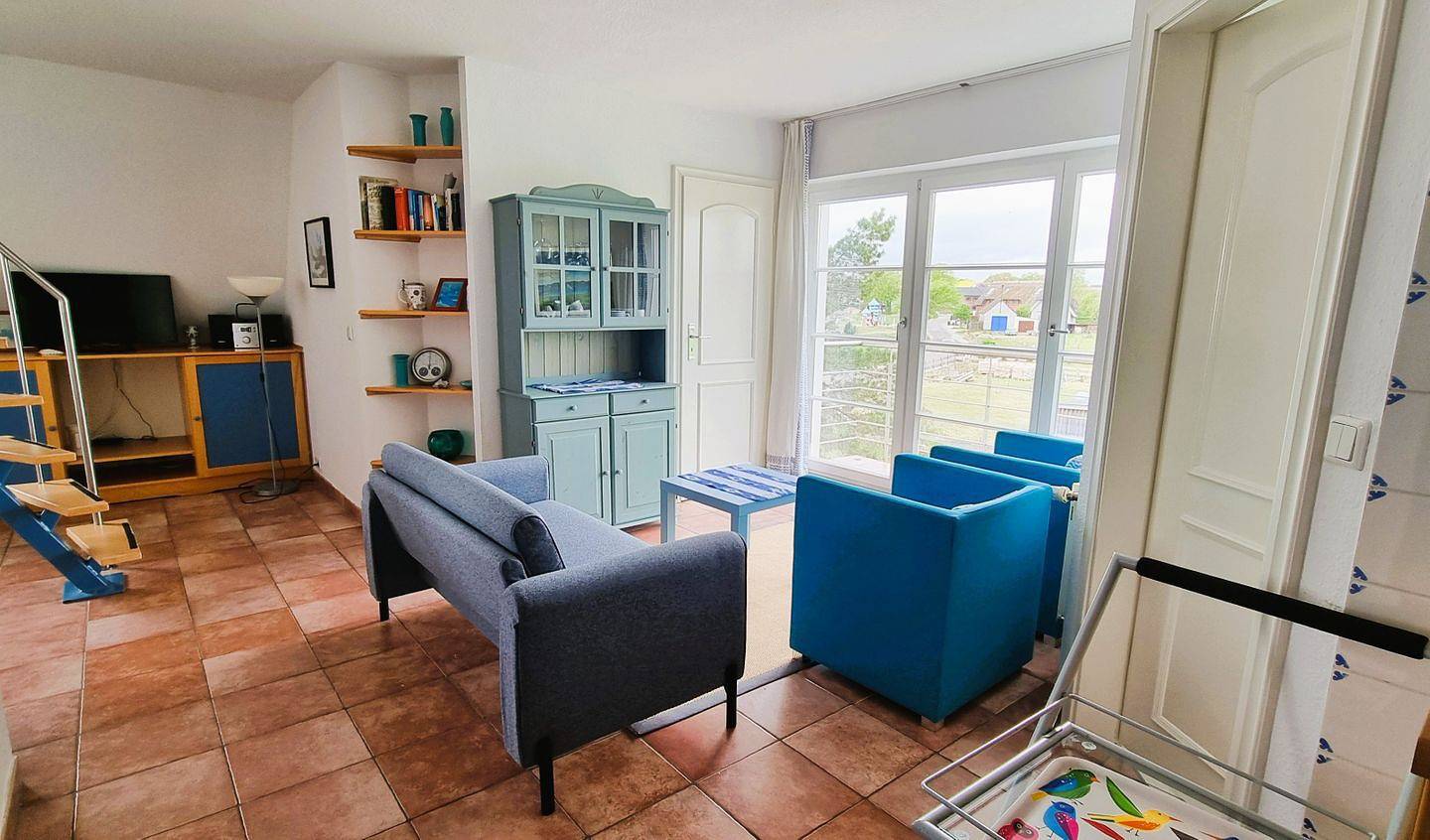 Ganze Wohnung, Ferienwohnung Drachen: Reetgedecktes Strandhaus mit eigenem Strand und Meerblick in Alt Reddevitz, Mönchgut