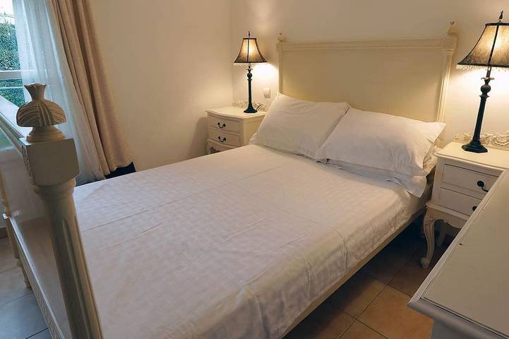 Location de vacances pour 5 personnes, avec terrasse et jardin à La Môle - 4