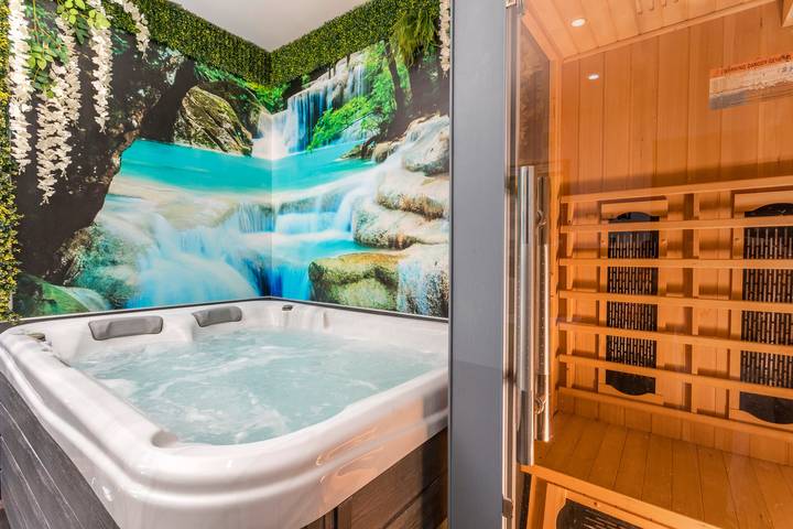 Appartement de vacances pour 4 personnes, avec balcon ainsi que jacuzzi et sauna - 1