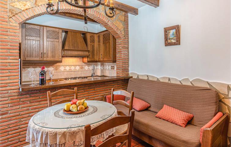 Paraíso junto a la piscina: Apartamento de 65 m2 con aparcamiento y terraza in Mecina Bombarón, Alpujarra de la Sierra