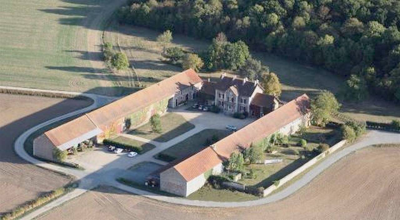 Ferme d'Orsonville in Villiers-en-Bière, Parc naturel régional du Gâtinais français
