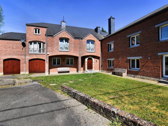 Villa voor 28 personen, with sauna and whirlpool as well as terras and tuin, kindvriendelijk in Durbuy