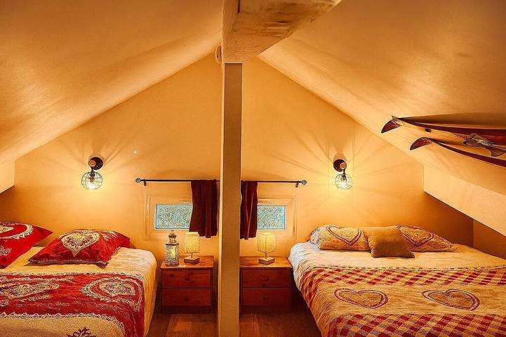A traditional Metabief chalet—a cozy getaway in Mouthe-Lac et Mont d’Or, Jura Francais