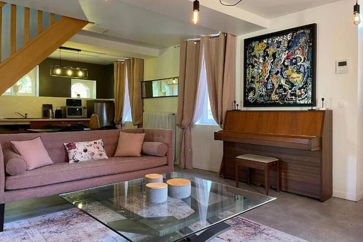 Location de vacances pour 4 personnes, avec Jacuzzi ainsi que Jardin et Sauna à Saint-Martin-sur-Ocre