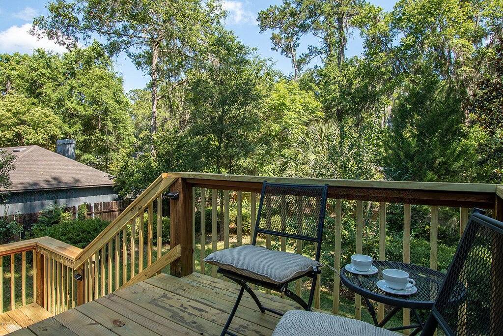 Walk to Uf! Historic King Bed Loft w/ Private Deck in Gainesville, Alachua County