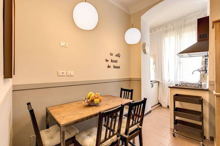 Vacation rental for 6 people, with pool in La Spezia