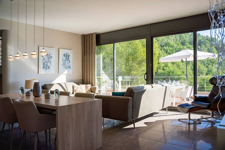 Chalet para 10 personas, con terraza y jardín, Se admiten mascotas en Cataluña - 4