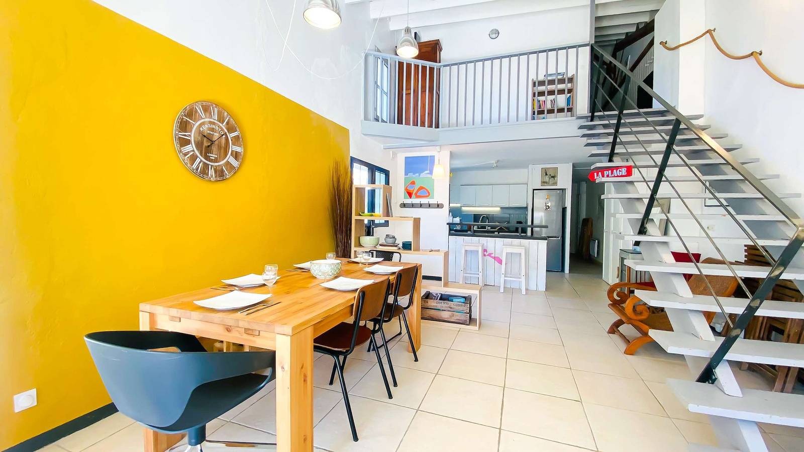 Appartement de vacances entier, Charmante villa à étage située au calme avec cour in Le Bois-Plage-en-Ré, Île de Ré