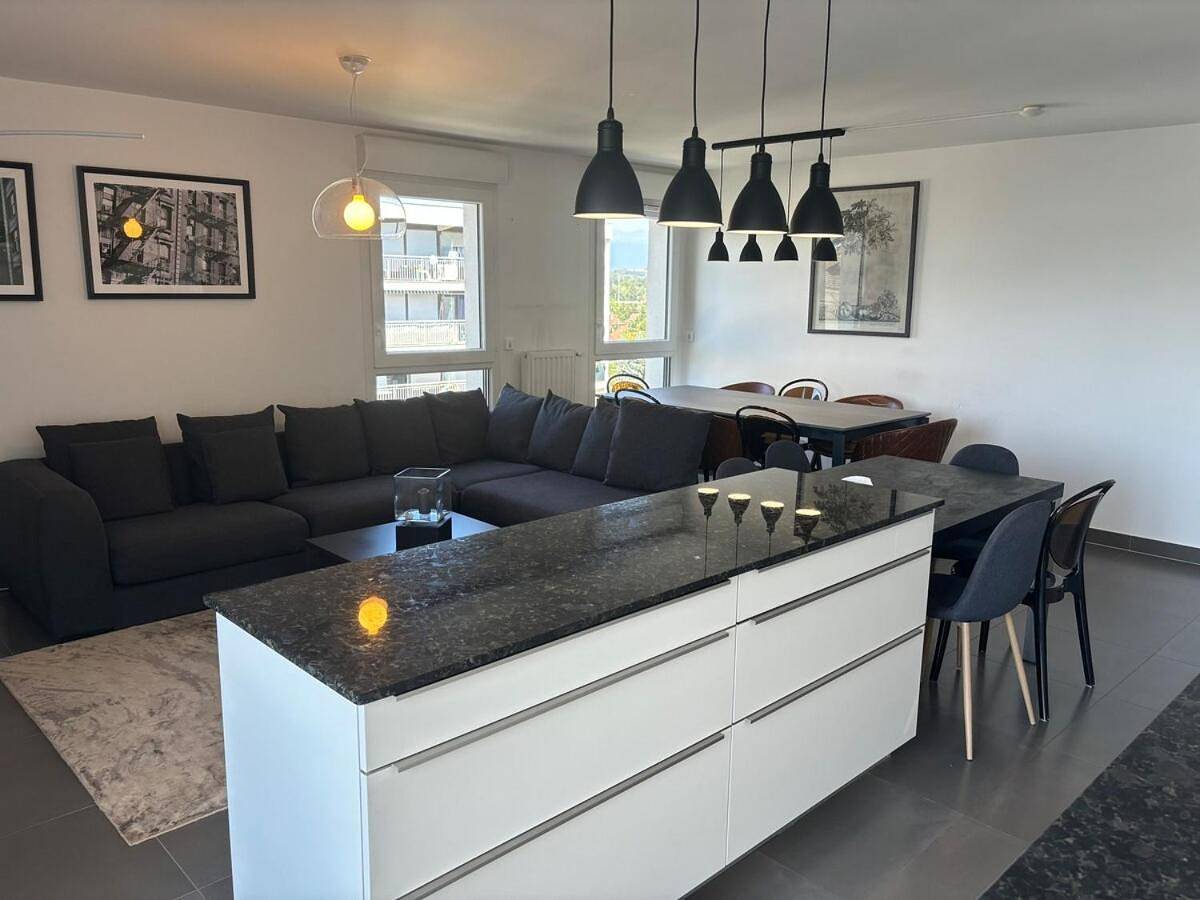 Appartement entier, Apartment in Ambilly, Région de Saint-Julien-en-Genevois