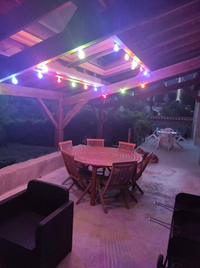 Location de vacances pour 6 personnes, avec Terrasse et Jardin dans Chemillé-en-Anjou - 2