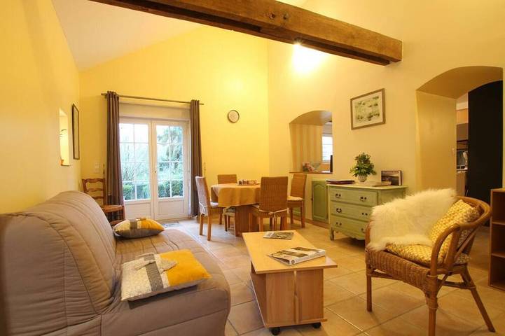 Gîte pour 2 personnes, avec Terrasse et Jardin