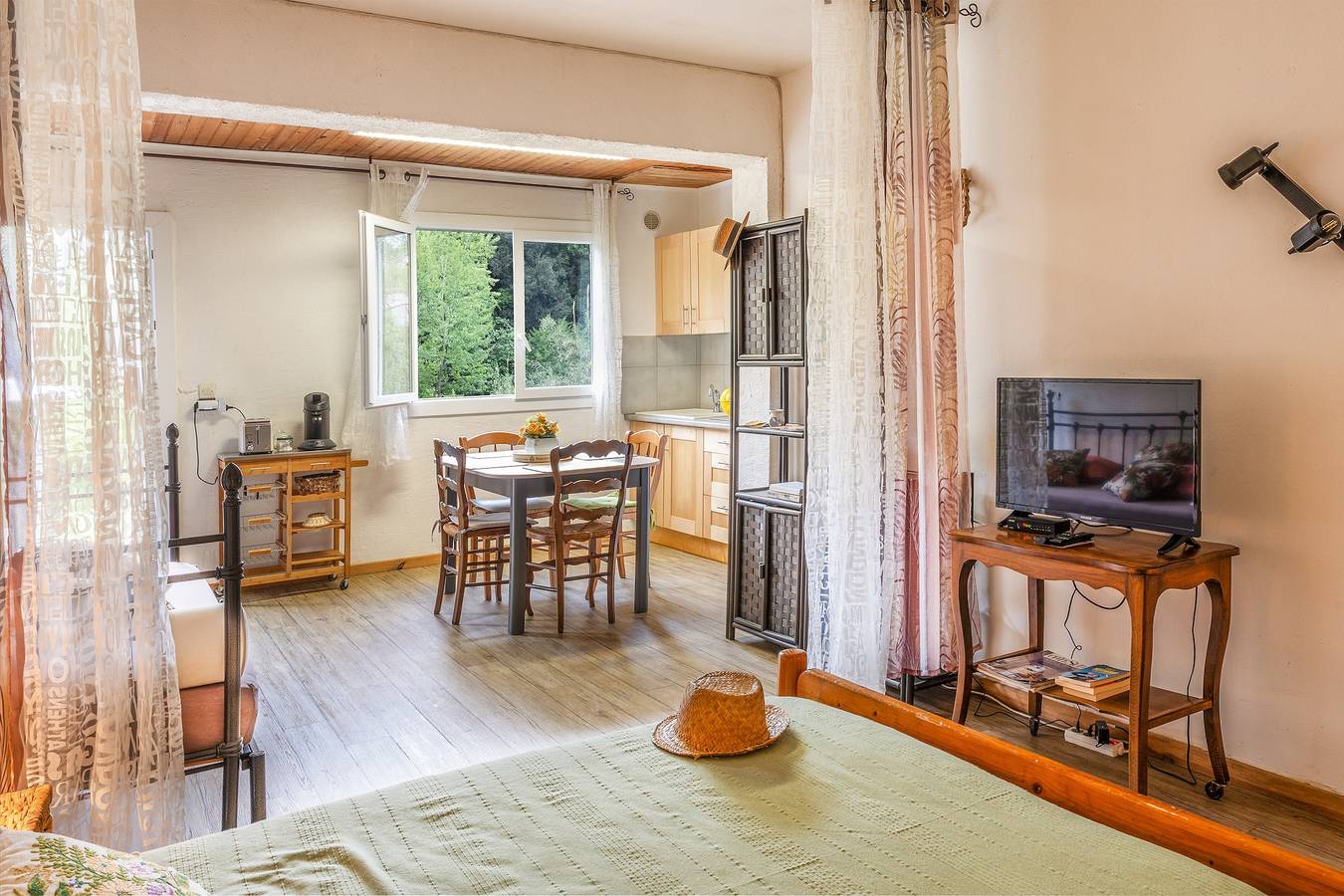 Apartamento entero, U Nidu di Ciapatella - Studio avec jardin in Folelli, Penta-di-Casinca