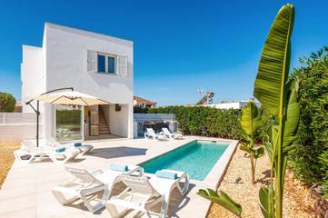 Villa in Ciutadella, Coast of Menorca für 5 