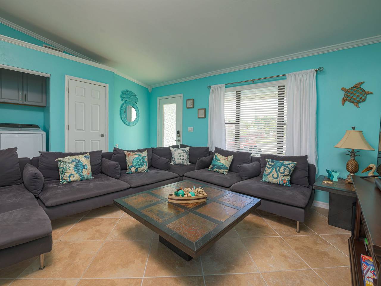 Familienhaus am Wasser, freier Steg und Golfzugang in Cape Coral, Southwest Florida