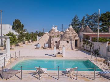 Cottage pour 5 personnes, avec piscine ainsi que jardin et jacuzzi à Impalata