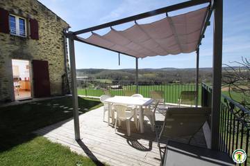 Gîte pour 6 personnes, avec jardin et terrasse, animaux acceptés à Chabrillan