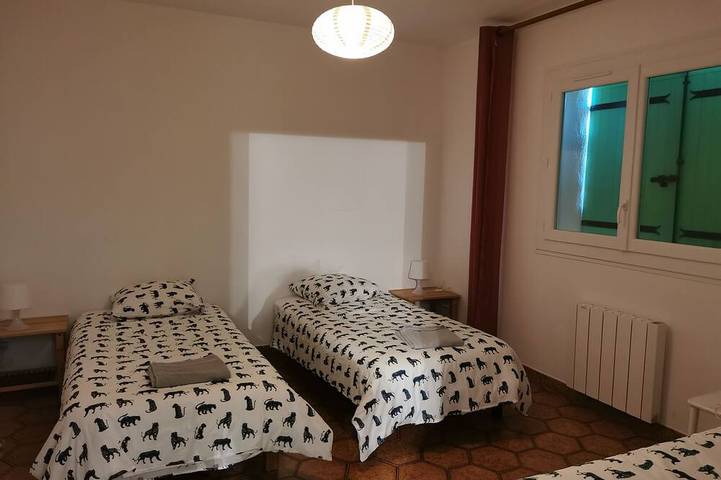 Grande Villa 12 Pers. à 5 mn des plages. Grande Piscine Et 2000m2 terrain. in Six-Fours-les-Plages, Côte méditerranéenne (France)