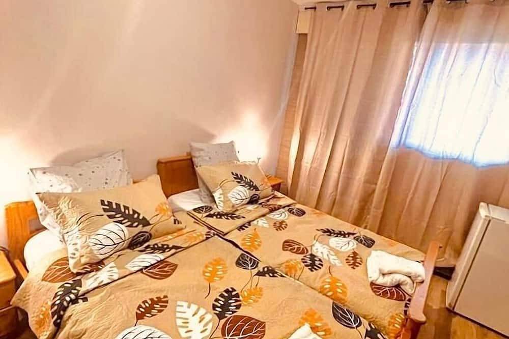 Entire apartment, Appartement 3 Chambres in Rillieux-la-Pape, Rhône