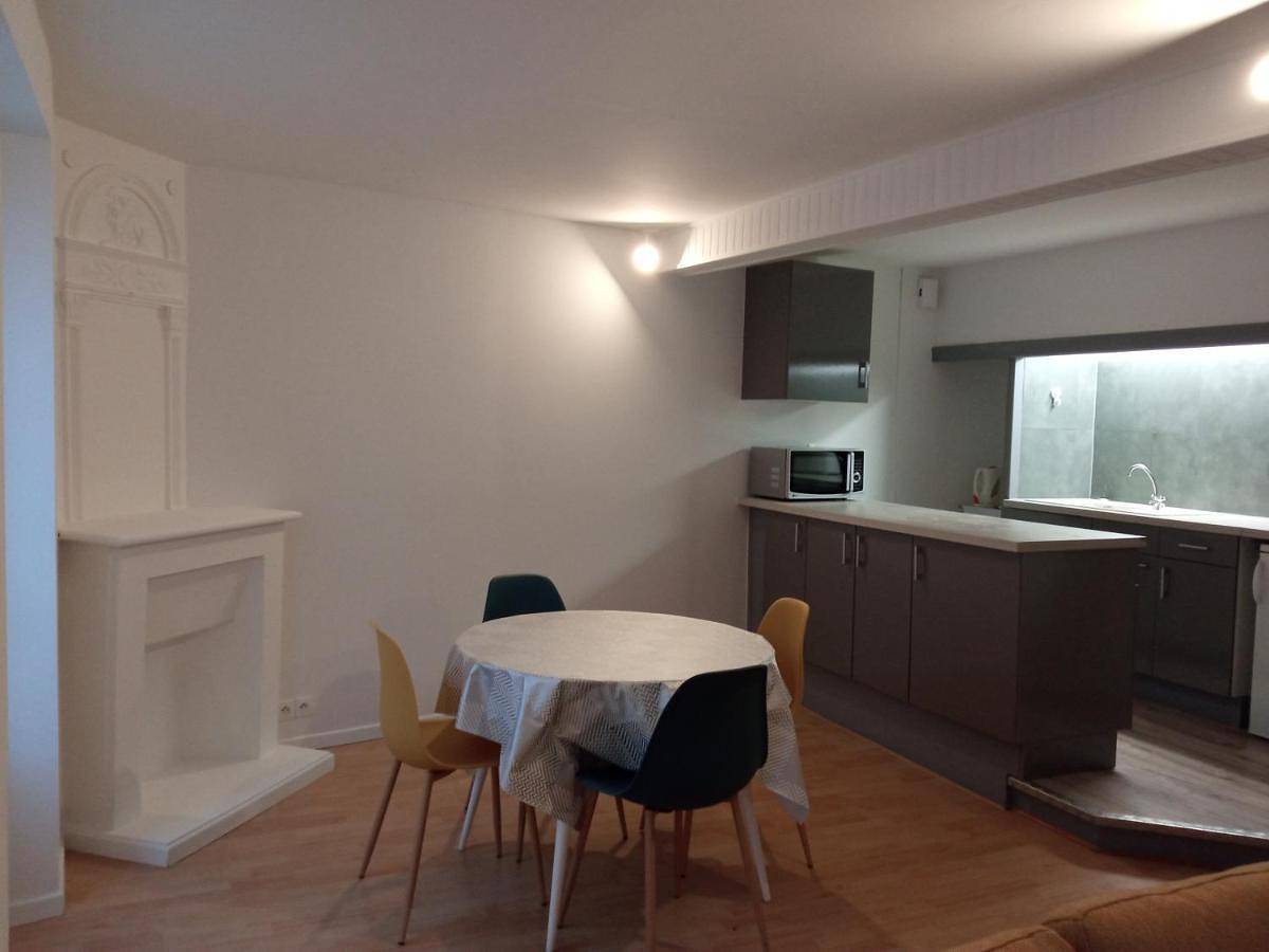 Appartement entier, Appartement T3 en duplex in La Crèche, Région de Niort