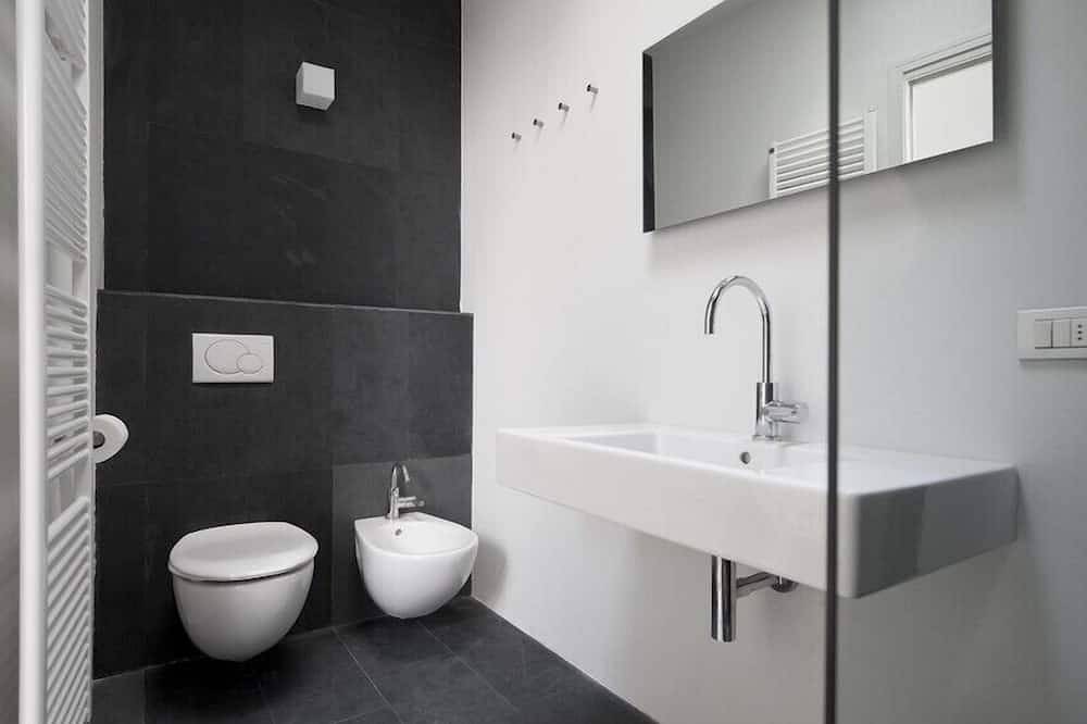 Ganze Wohnung, Apartment mit atemberaubender Aussicht auf den See, ohne Auto in Varenna, Gemeinde Varenna