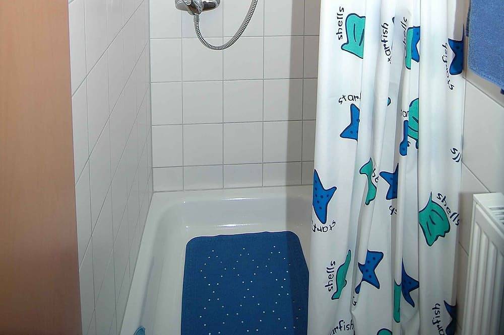 Entire apartment, Ferienwohnung 45qm, 2-Zimmerwohnung, max. 3 Personen in Au (Black Forest), Southern Black Forest