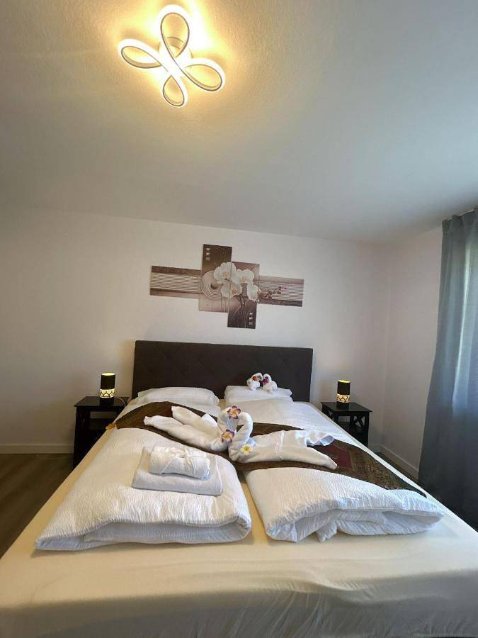 BnB für 5 Personen, mit Garten und Ausblick in der Eifel - 4