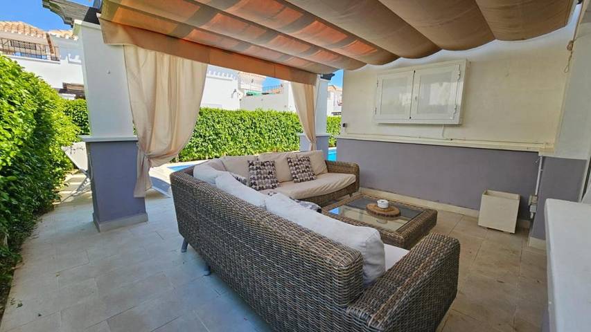 Chalet para 5 personas, con jacuzzi y jardín además de piscina y terraza en Campo de Cartagena - 3