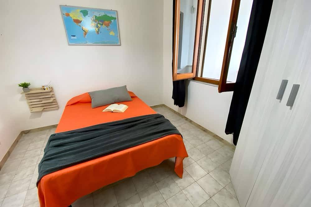 Entire apartment, La Terrazza - Apartment with Sea View Terrace for Families Seeking Relaxation in Torregrande, Oristano