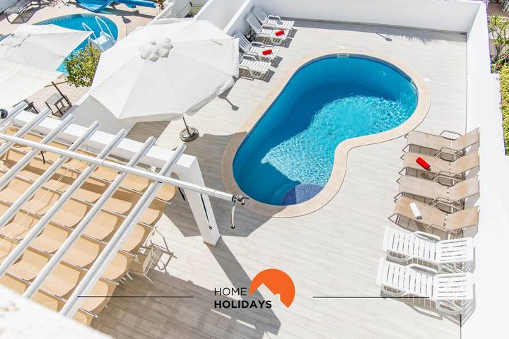 Villa for 10 people, with garden, with pets in Albufeira