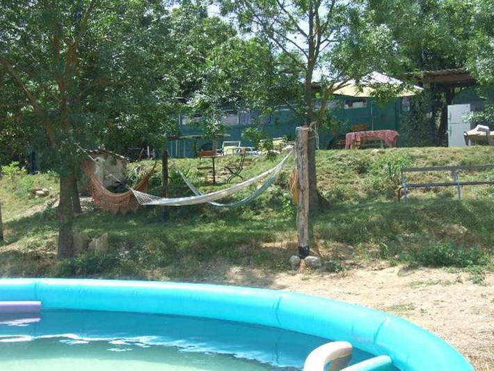 Camping pour 8 personnes, avec Terrasse et Jardin ainsi que Piscine et Vue