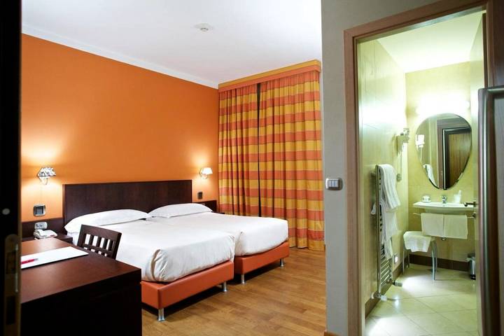 Hôtel pour 3 personnes, avec piscine ainsi que jacuzzi et sauna dans Scarperia - 3