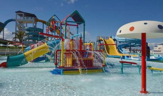 Gîte pour 6 personnes, avec vue ainsi que balcon et piscine dans Marina Smir - 4