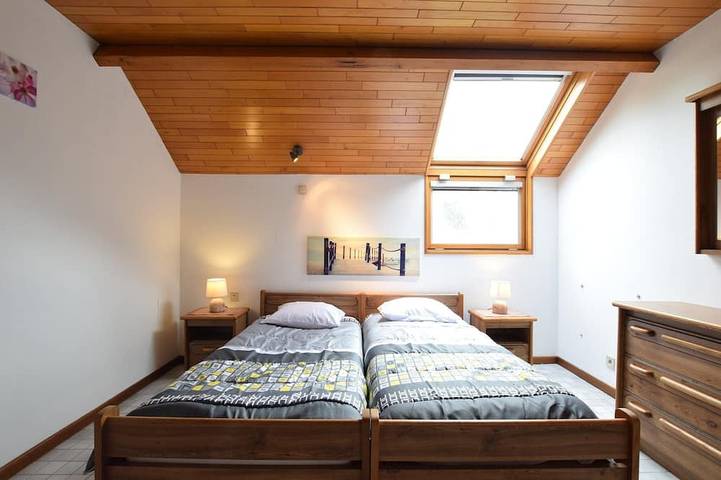Gîte pour 2 personnes, avec jardin dans Champlon - 4