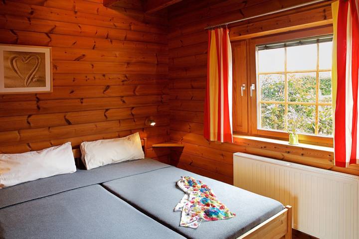 Ganze Ferienwohnung, Blockhaus Ferien - Ferienwohnung Alva in Gunneby, Ulsnis