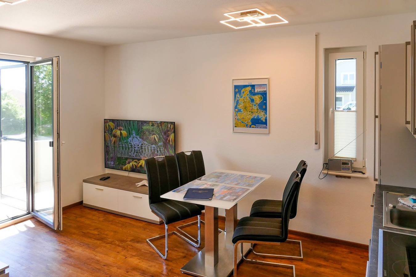 Ganze Wohnung, Villa Am alten Kreidebruch, Ferienwohnung Lachmöwe - 2 Schlafzimmer und Balkon in Sassnitz, Nationalpark Jasmund