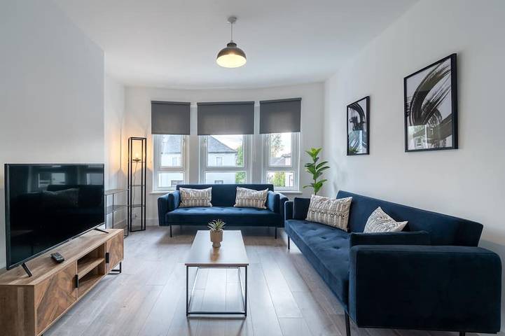 Holiday home for 5 people, with garden, with pets in Glasgow