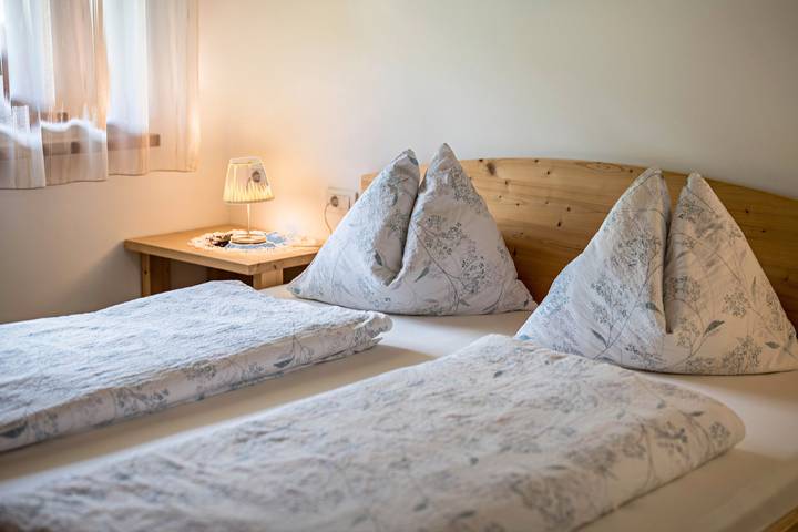 Hel lejlighed, Ferielejlighed for 4 personer med balkon in Neustift (Unterdorf), Vahrn