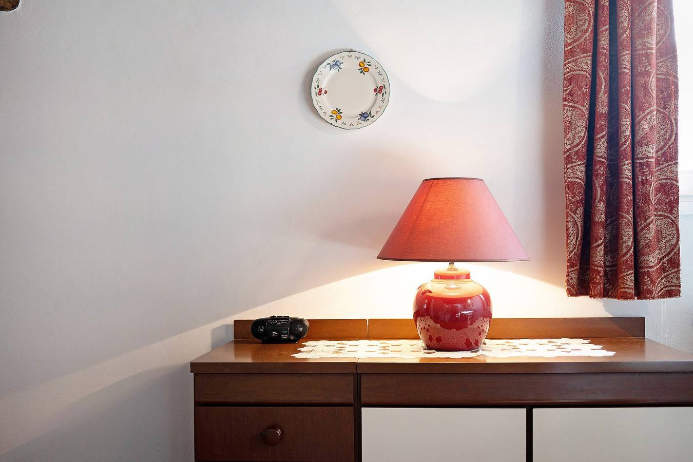 Ganze Wohnung, Apartment 'Il piccolo fienile' mit Gemeinschaftspool, Garten und Wlan in Vessalico, Ligurische Alpen