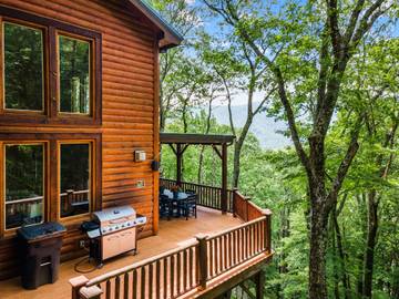 Vacation House for 14 Guests in Seven Devils, Watauga County, Picture 2