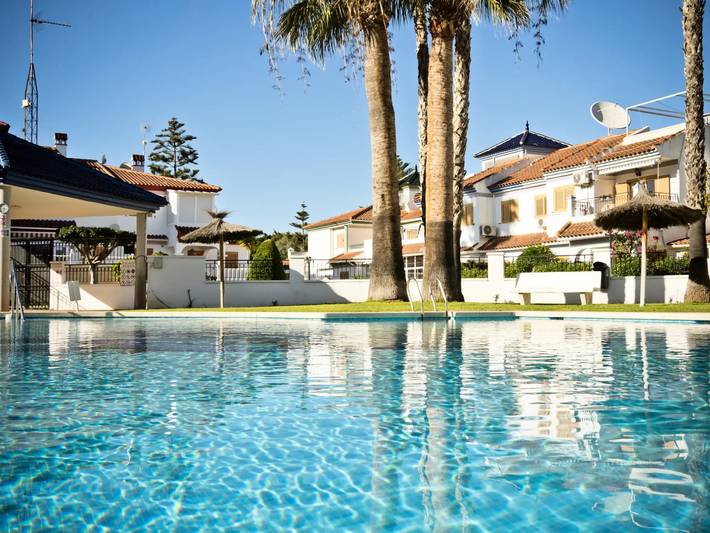 Ferienwohnung für 4 Personen, mit Garten und Pool