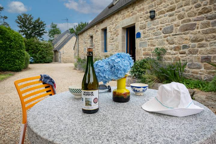Holiday Home 'Ty Coz' with Private Terrace, Private Garden and Wi-Fi in Lanvellec, Ceinture Dorée