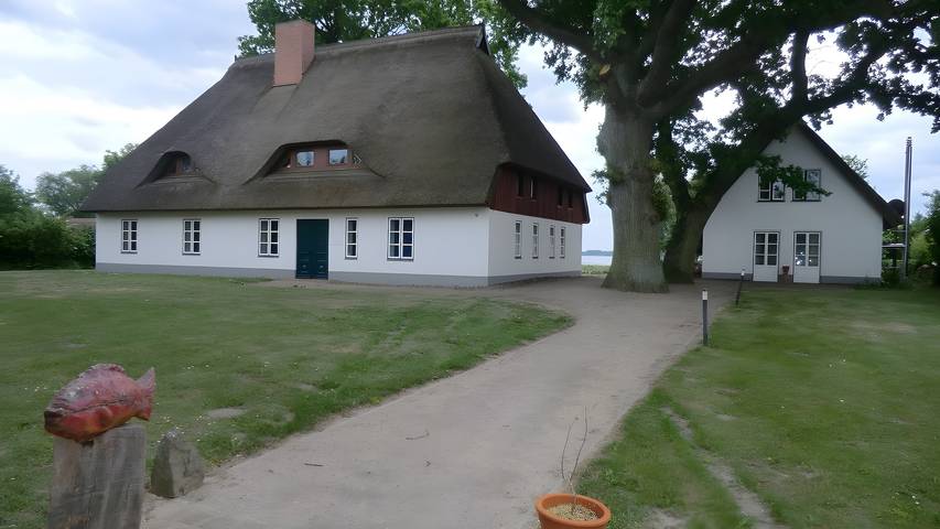 Ferienhaus für 6 Personen, mit Garten und Seeblick in Am Peenestrom