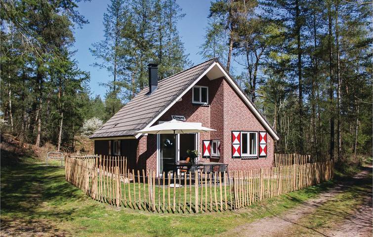 Ferienhaus für 6 Personen, mit Terrasse und Garten in Ommen