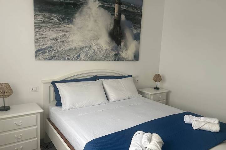 Appartamento intero, Sea&Sun House è un accogliente e bellissimo appartamento a pochi passi dal mare in Luni Mare, Luni