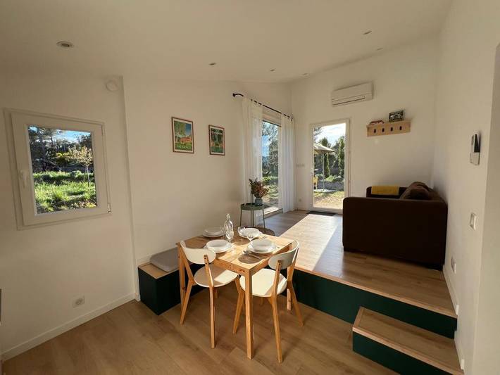 Gîte pour 4 personnes, avec vue et jardin à La Motte-d'Aigues - 2