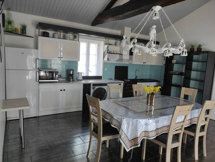 Gîte pour 8 personnes, avec jardin, animaux acceptés à Brem-sur-Mer - 3